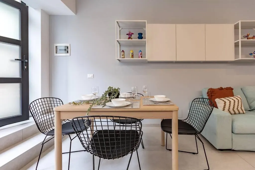 Champagne Loft location
